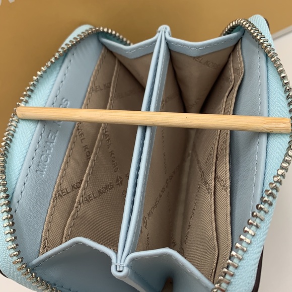 MICHAEL KORS MEDIUM ZIP AROUND CARD CASE VSTA BLUE MULTI SIGNATURE COLOR - Picture 13 of 15